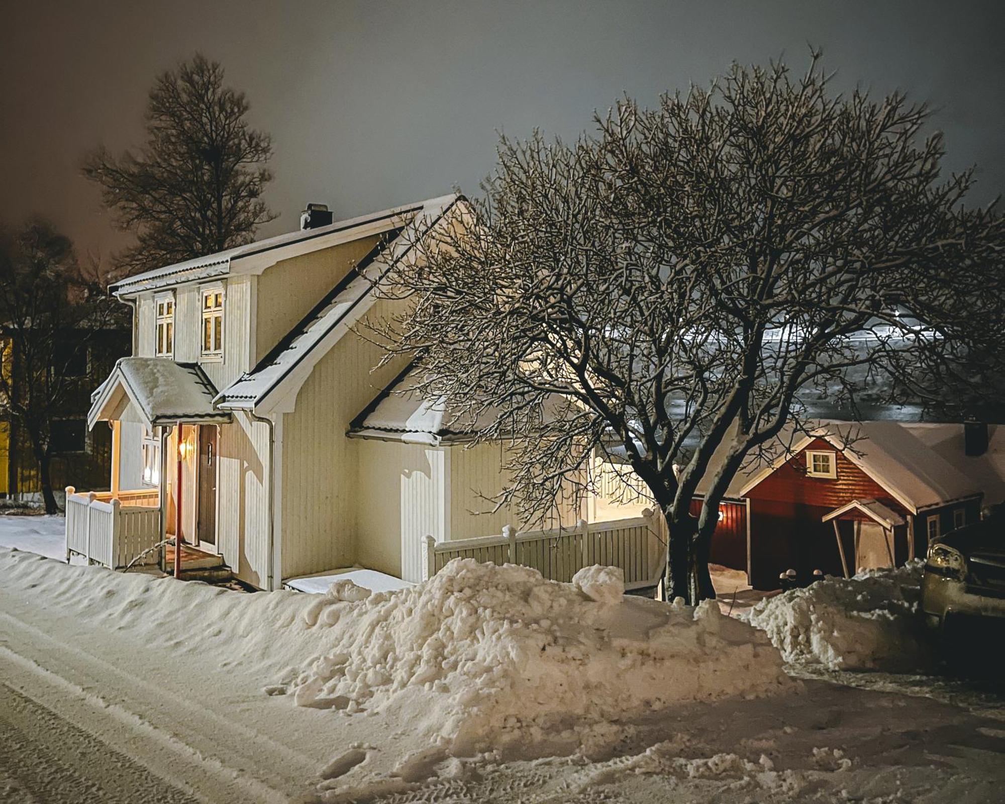 Husly Reine - Your Home With Reinebringen View ภายนอก รูปภาพ