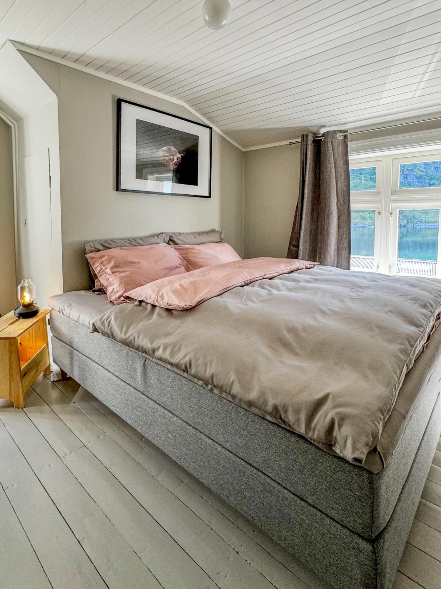Husly Reine - Your Home With Reinebringen View ภายนอก รูปภาพ