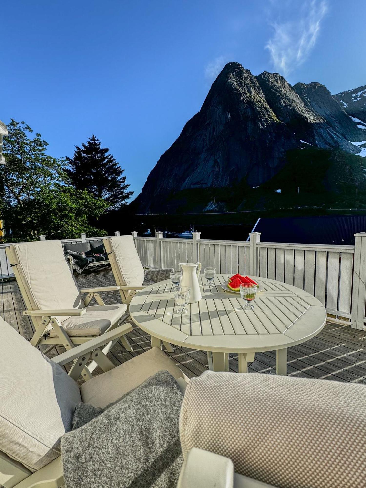 Husly Reine - Your Home With Reinebringen View ภายนอก รูปภาพ